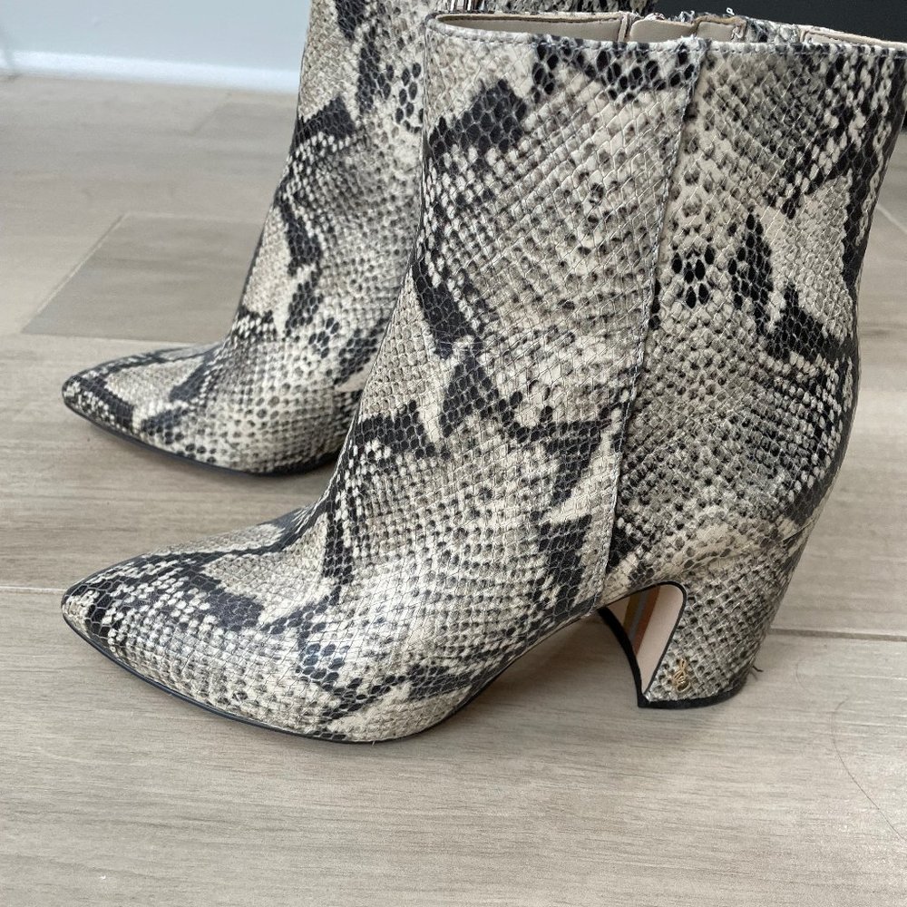 Sam Edelman Snakeskin ankle booties - Size 7 1/2